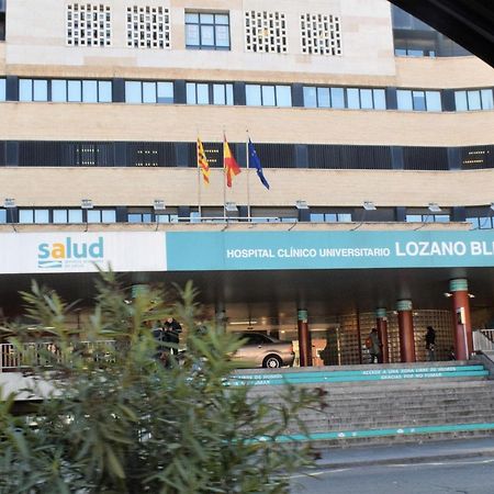 Piso Junto Universidad Y Hospital Clinico Saragosse Extérieur photo